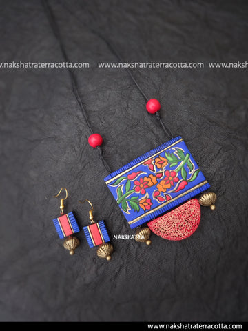 Ink blue floral simple set