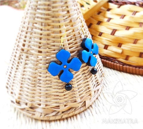 Terracotta flowery hook drop