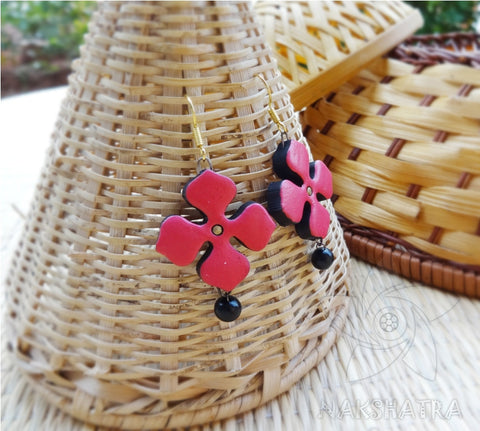 Terracotta flowery hook drop