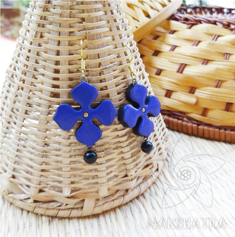 Terracotta flowery hook drop