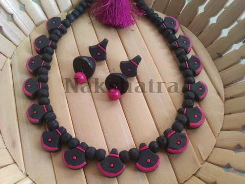 Terracotta Necklace