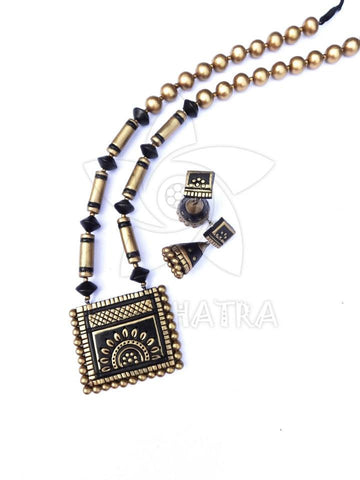 Terracotta Necklace